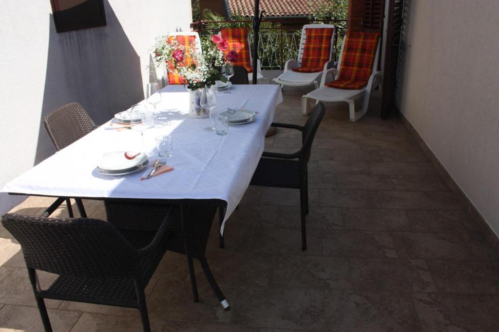רוביני Lorena With Sea View מראה חיצוני תמונה