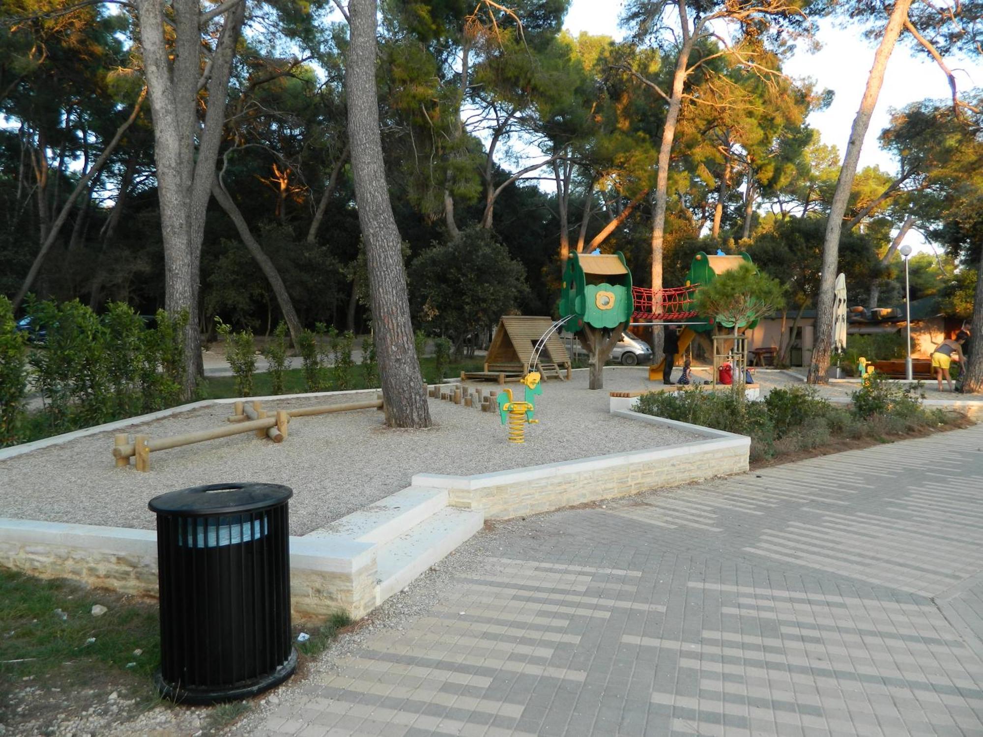 רוביני Lorena With Sea View מראה חיצוני תמונה